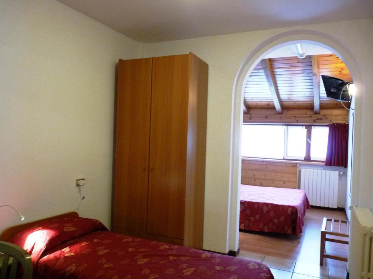 Hotel La Rosa Тельйо Екстер'єр фото