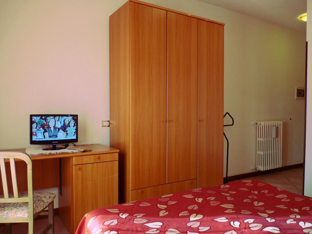 Hotel La Rosa Тельйо Екстер'єр фото