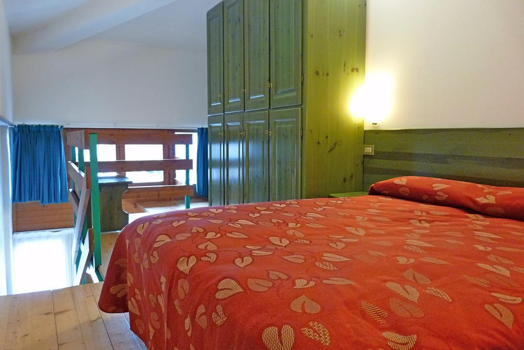 Hotel La Rosa Тельйо Екстер'єр фото