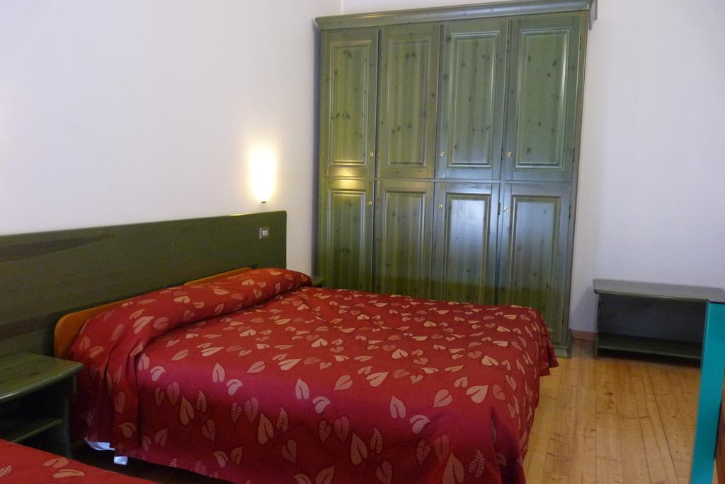 Hotel La Rosa Тельйо Екстер'єр фото