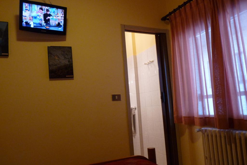 Hotel La Rosa Тельйо Екстер'єр фото